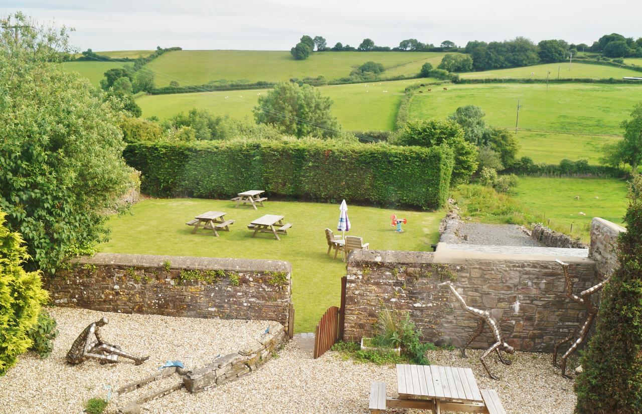 The Poltimore Inn North Molton 外观 照片