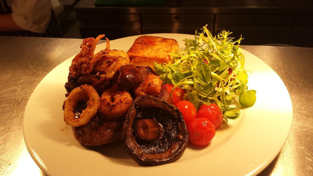 The Poltimore Inn North Molton 外观 照片